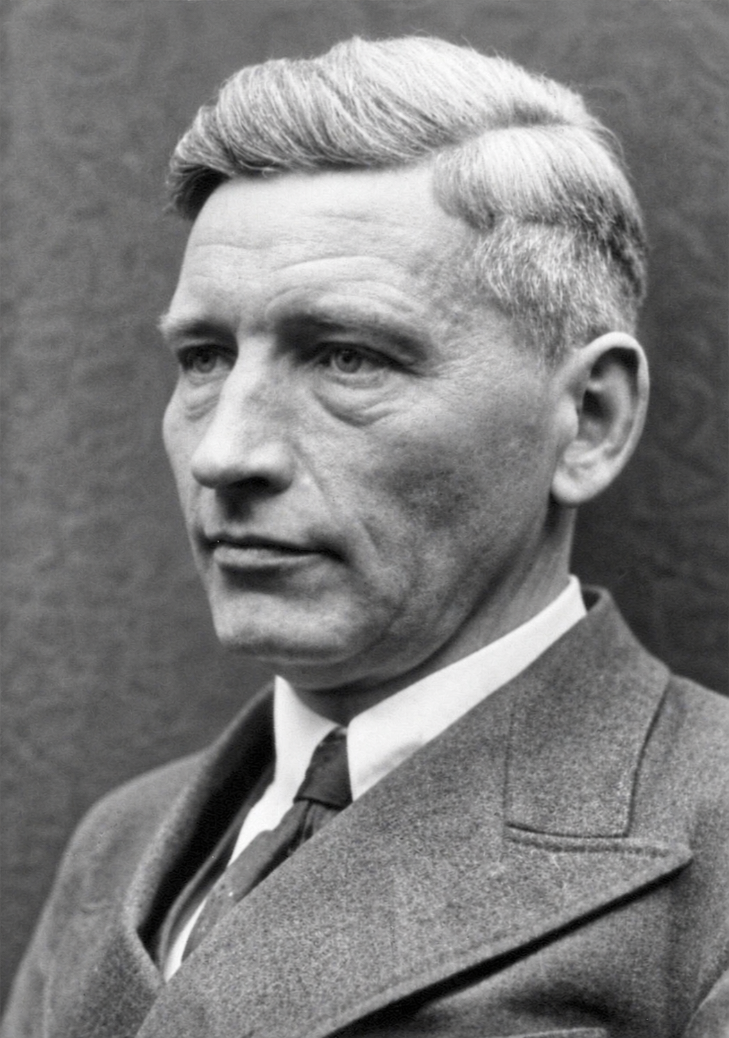 Historisches Portrait von Dr. med. Hans Nüßlein